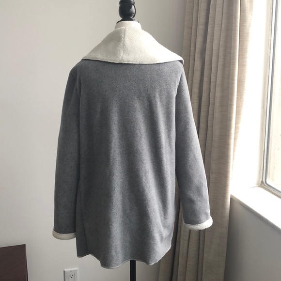 NWOT- Grey Cozy Jacket $50 - Picture 5 of 7